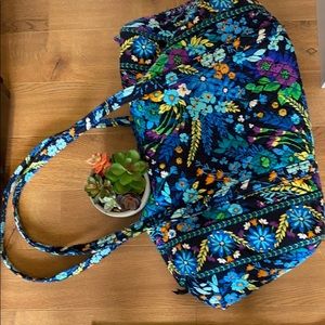 Vera Bradley floral overnighter